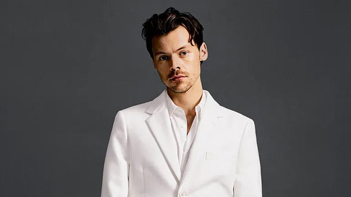 Harry Styles giới thiệu bộ sưu tập các sản phẩm trang điểm mới ảnh 2 Harry Styles giới thiệu bộ sưu tập các sản phẩm trang điểm mới ảnh 2