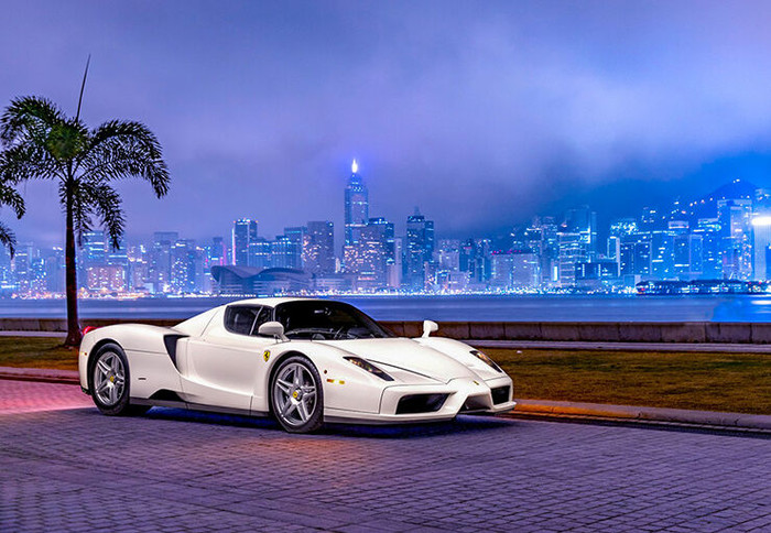 Ferrari Enzo màu trắng độc nhất thế giới xuất hiện trên sàn đấu giá ảnh 1 Ferrari Enzo màu trắng độc nhất thế giới xuất hiện trên sàn đấu giá ảnh 1