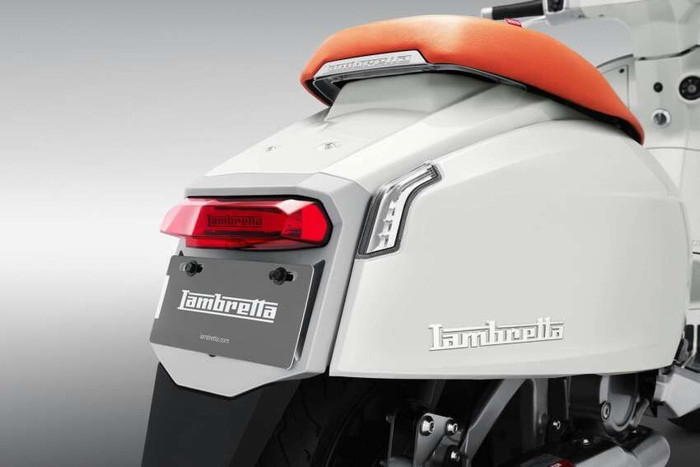 Lambretta ra mắt bộ đôi xe tay ga cao cấp G350 Special và X300 2022 ảnh 3