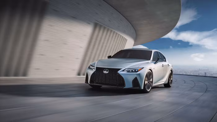 Lexus Việt Nam giới thiệu thương hiệu F cùng dòng sản phẩm F Sport mới ảnh 1