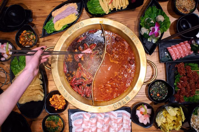 Ẩm thực ở Trùng Khánh cũng vô cùng hấp dẫn.