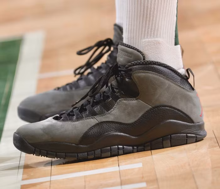 PJ Tucker - “Ông vua sneaker” trong giới NBA - P2-9