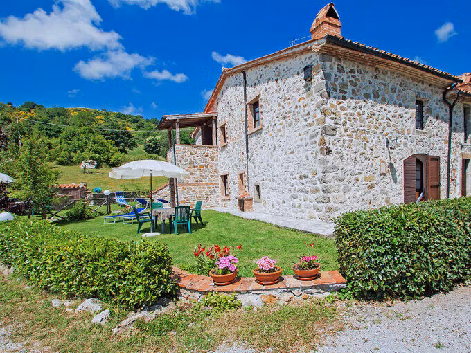 Thị trấn đẹp như tranh vẽ trả tiền cho khách đến ở - Hình 6