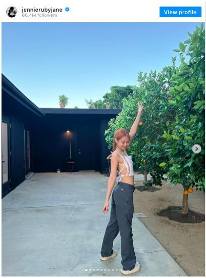 Tìm cảm hứng thời trang cùng 7 ngôi sao K-pop nổi tiếng ảnh 1 Jennie