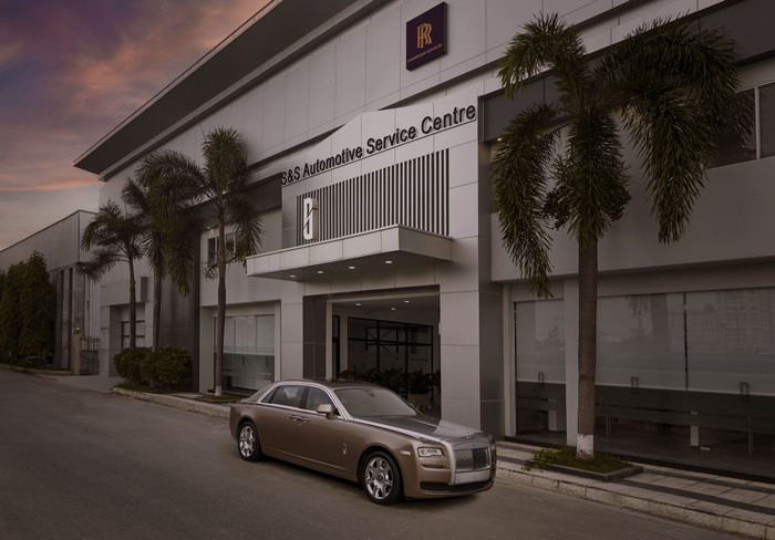 Rolls-Royce Motor Cars - Mở xưởng dịch vụ chính hãng tại TP. Hồ Chí Minh