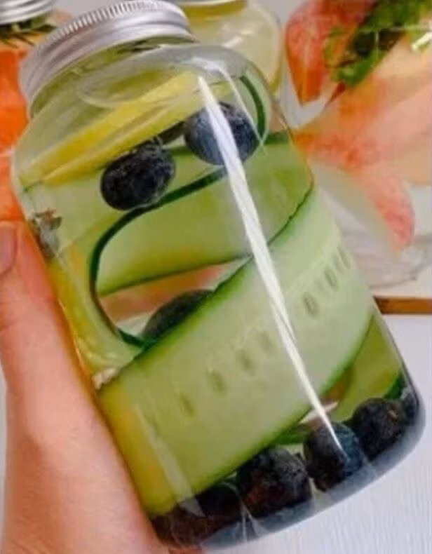 7 loại nước detox thần thánh dễ uống, có tác dụng dưỡng da, giữ dáng