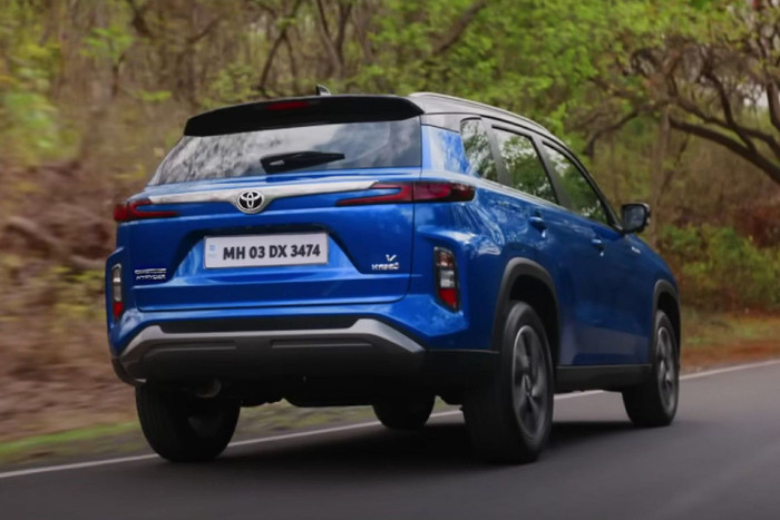 Cận cảnh “Tiểu Fortuner” vừa trình làng tại Ấn Độ từ Toyota ảnh 2