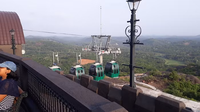 công viên Jatayu Earth’s Center