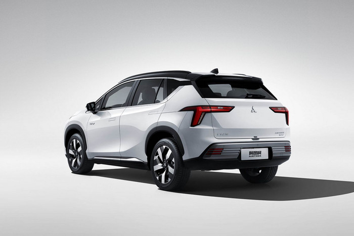 Airtrek 2022 – Xe điện hoàn toàn mới của Mitsubishi ảnh 3 Airtrek 2022 – Xe điện hoàn toàn mới của Mitsubishi ảnh 3
