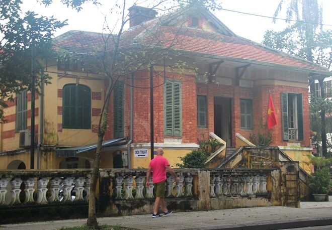 Những ngôi biệt thự Pháp cổ xưa ở Huế trước nguy cơ... bị xóa sổ - Báo Công an Nhân dân điện tử