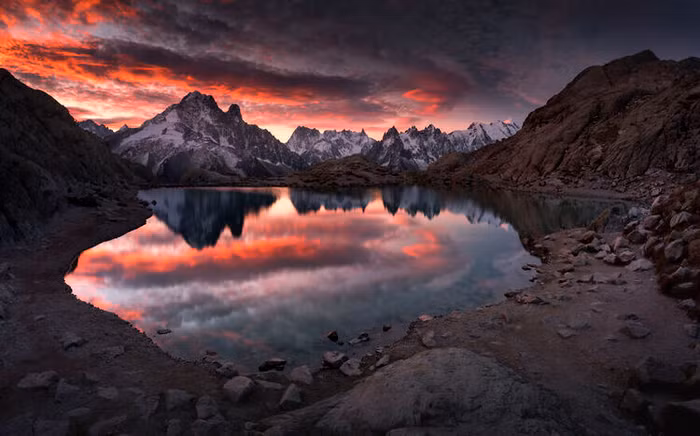 Ngắm nhìn kiệt tác thiên nhiên chuyển sắc thu tại vùng núi Alps
