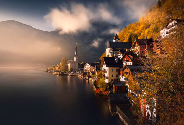 Ngắm nhìn kiệt tác thiên nhiên chuyển sắc thu tại vùng núi Alps