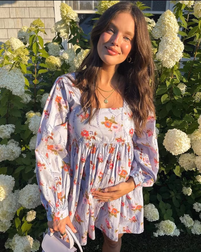 thời trang bầu của người mẫu Emily Didonato