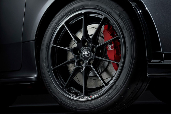 Toyota GRMN Yaris với 2 chỗ ngồi mạnh hơn và thể thao hơn ảnh 3 Toyota GRMN Yaris với 2 chỗ ngồi mạnh hơn và thể thao hơn ảnh 3