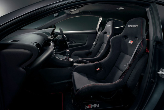 Toyota GRMN Yaris với 2 chỗ ngồi mạnh hơn và thể thao hơn ảnh 1 Toyota GRMN Yaris với 2 chỗ ngồi mạnh hơn và thể thao hơn ảnh 1
