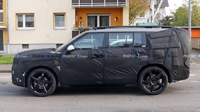 Thân xe Hyundai Santa Fe 2023