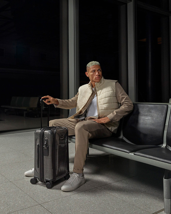 TUMI chiếc dịch Unpack Tomorrow