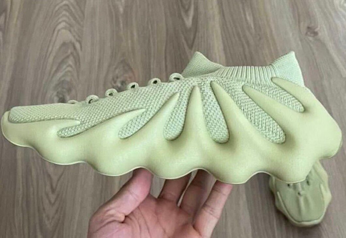 Hé lộ mẫu giày Adidas YEEZY 450 "Resin" độc đáo do chính Kanye West thiết kế