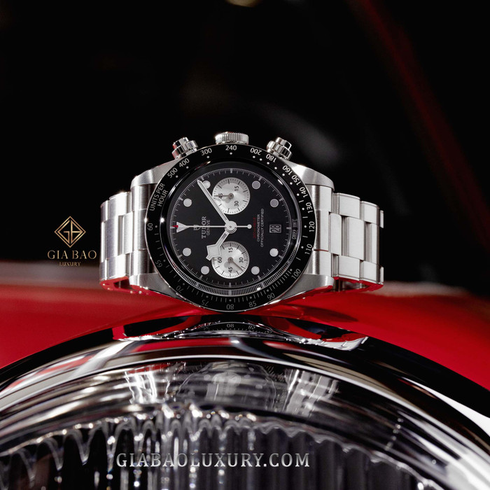 dong-ho-tudor-black-bay-79360n-0001-c8ead25b-e5ca-4c9f-a3a4-404ba78eaa67.jpg?v=1641975406771