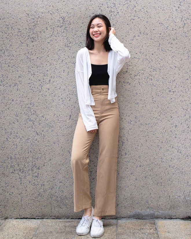 Set đồ toàn những item basic hết mức nhưng vẫn mang đến diện mạo