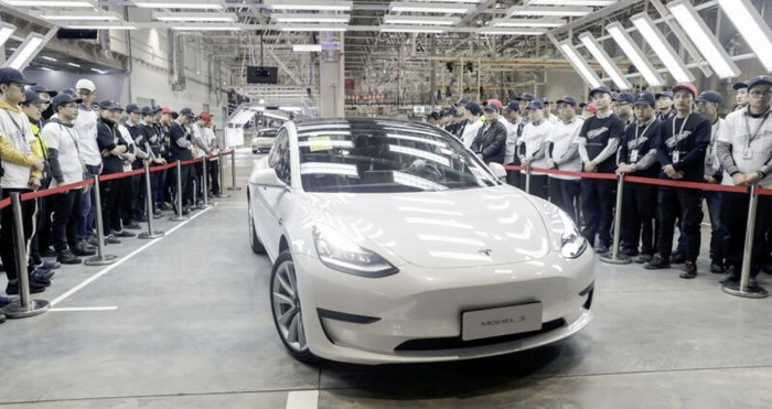 Hãng xe Tesla tăng cường sản xuất xe điện trước áp lực cạnh tranh lớn ảnh 1