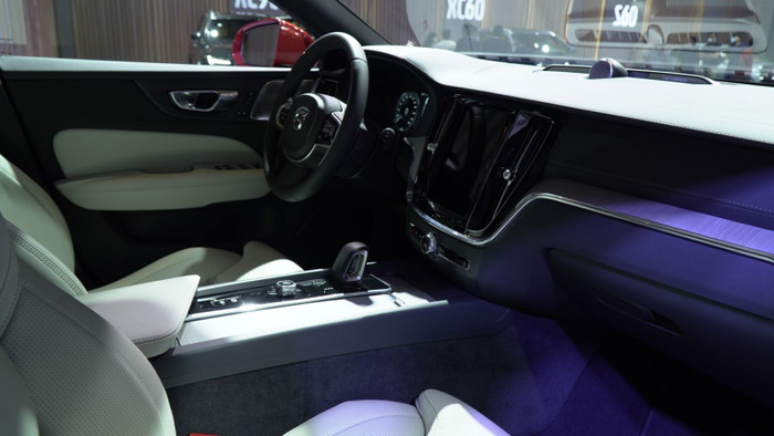 Volvo Việt Nam giới thiệu BST xe mới với "Động cơ Hybrid và Mild Hybrid" ảnh 7 Volvo Việt Nam giới thiệu BST xe mới với "Động cơ Hybrid và Mild Hybrid" ảnh 7