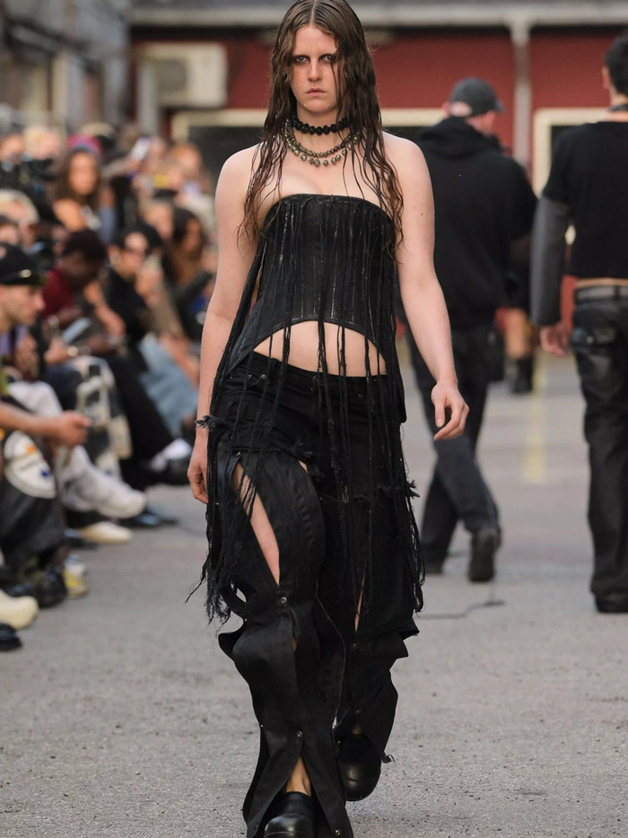 Copenhagen Fashion Week mang các tài năng thiết kế trẻ đến gần với công chúng ảnh 8 Copenhagen Fashion Week mang các tài năng thiết kế trẻ đến gần với công chúng ảnh 8