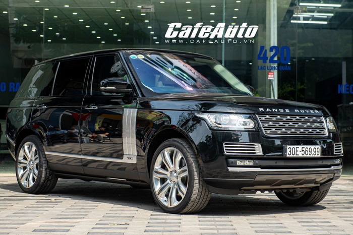 Range Rover Autobiography Black Edition sau 7 năm dùng vẫn được giá