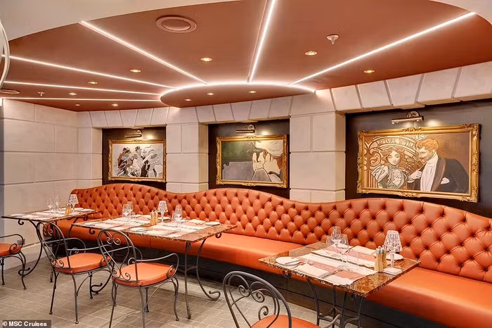 Nội thất nguy nga bên trong tàu du lịch khổng lồ - 7