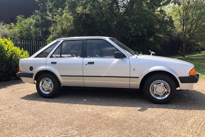 Ford Escort 1981 của công nương Diana sẽđược đấu giá vào cuối tháng 6-4
