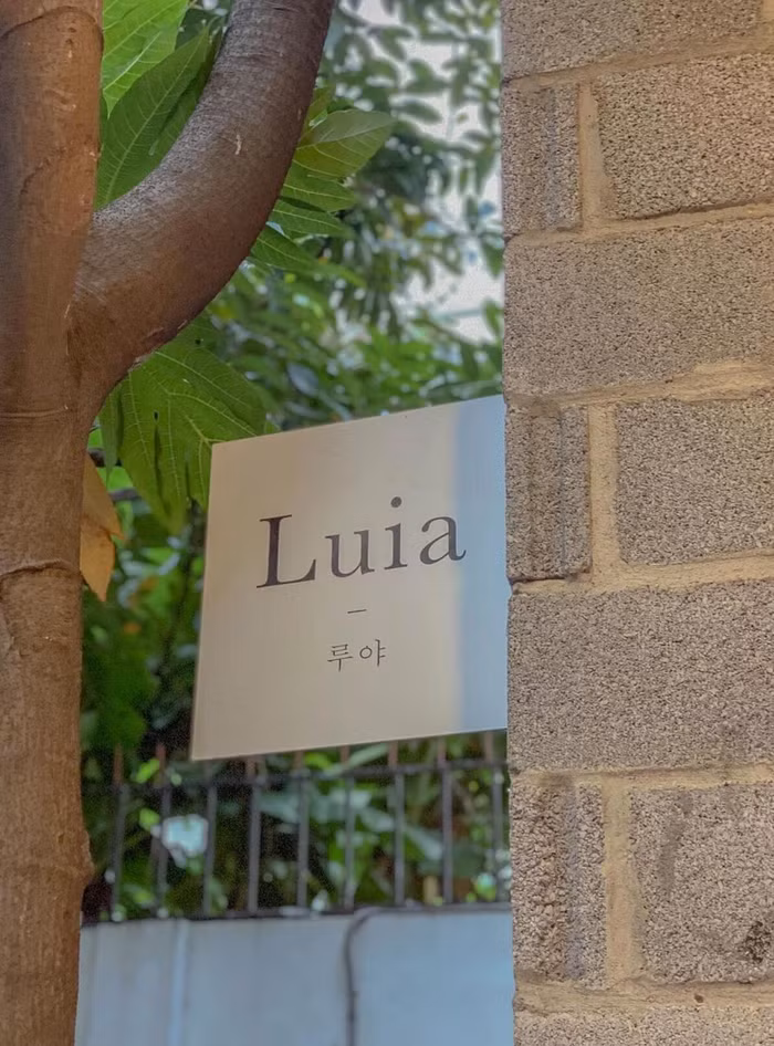 Những quán cà phê đang "càn quét" mọi mặt trận sống ảo ở Sài Gòn ảnh 3