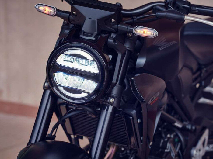 Honda CB250R bản nâng cấp ra mắt tại Malaysia ảnh 4 Honda CB250R bản nâng cấp ra mắt tại Malaysia ảnh 4