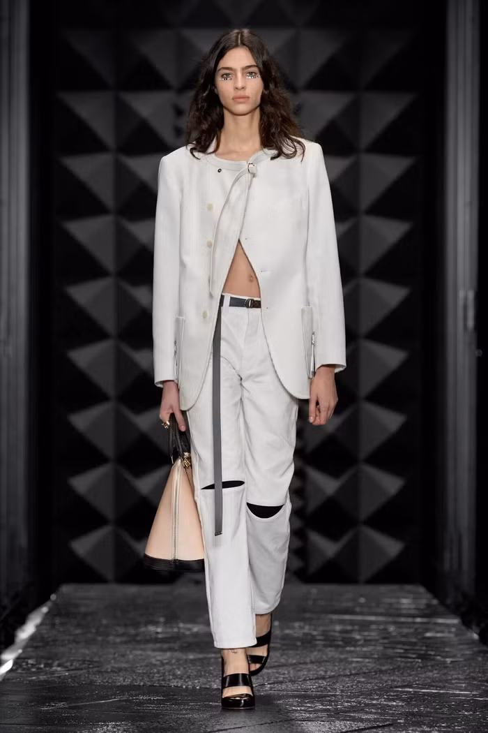 Louis Vuitton Thu Đông 2023