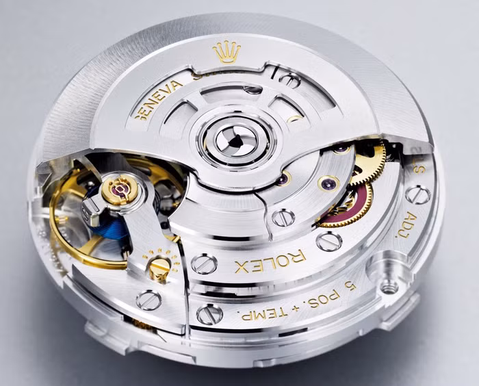 Rolex Oyster Perpetual Yacht-Master 42 cỗ máy thời gian dưới biển khơi ảnh 5