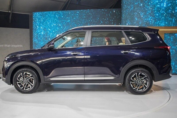 Đại lý bắt đầu nhận cọc Kia Carens 2023, phân khúc MPV thêm sôi động ảnh 3 Đại lý bắt đầu nhận cọc Kia Carens 2023, phân khúc MPV thêm sôi động ảnh 3