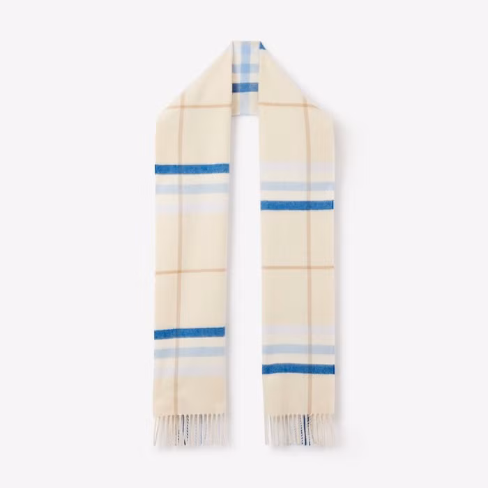 BST Burberry Xuân Hè 2023