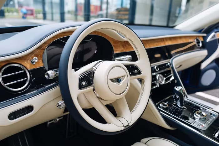 xe Bentley Flying Spur Hybrid