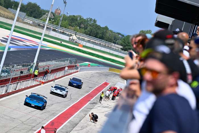 World Ducati Week 2022 đỏ rực với sự góp mặt của 80.000 biker toàn cầu ảnh 5 World Ducati Week 2022 đỏ rực với sự góp mặt của 80.000 biker toàn cầu ảnh 5