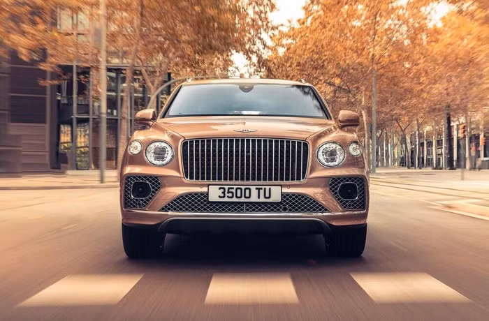 Bentley Bentayga EWB chính thức giới thiệu khoang nội thất rộng nhất ảnh 6 Bentley Bentayga EWB chính thức giới thiệu khoang nội thất rộng nhất ảnh 6