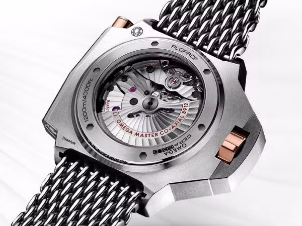 Omega Seamaster Ploprof 1200M: Chiếc đồng hồ lặn đến từ thế giới viễn tưởng ảnh 4