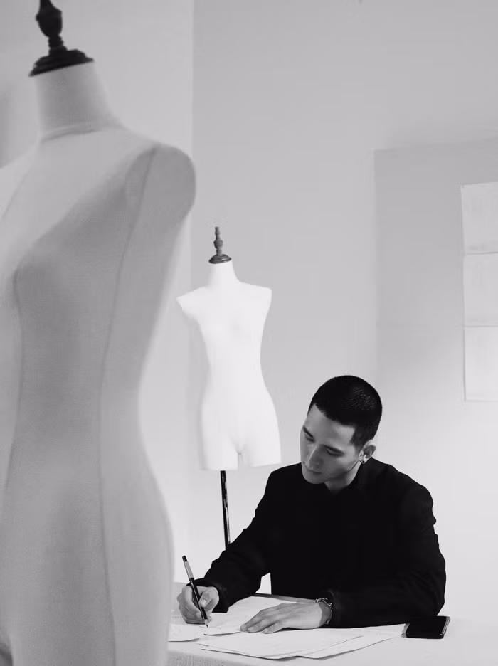 Dấu ấn Việt trong bộ sưu tập túi xách mới của NTK Cường Đàm-6