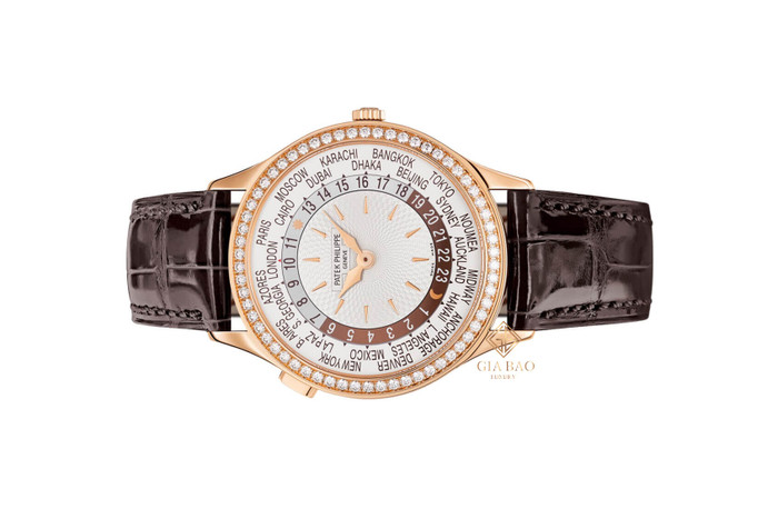 patek-philippe-complications-7130r-013.jpg?v=1610614714497
