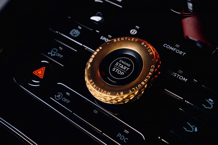 Bentley Mulliner Batur - Mẫu xe mạnh nhất nhà Bentley ảnh 9