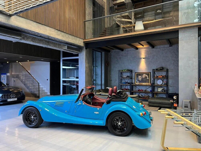 Cường "đô la" lại tậu thêm “xế độc” Morgan Plus Four ảnh 1