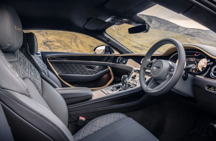 Bentley mở rộng cấu hình Mulliner Blackline cho tất cả các dòng xe ảnh 2 Bentley mở rộng cấu hình Mulliner Blackline cho tất cả các dòng xe ảnh 2