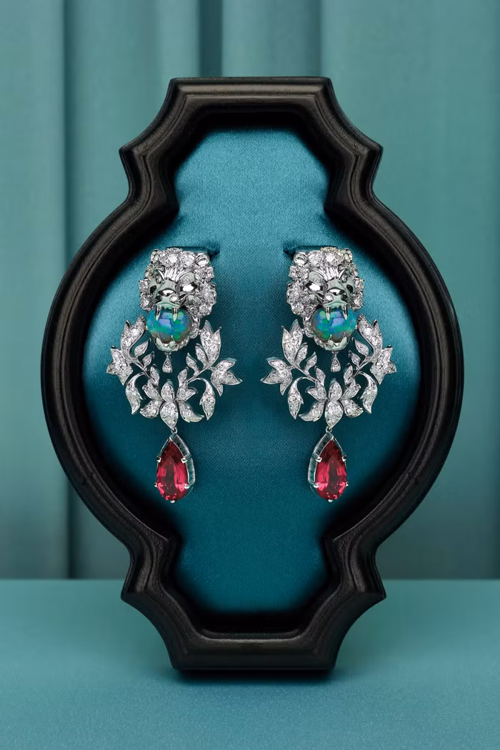 cửa hàng Gucci giới siêu giàu