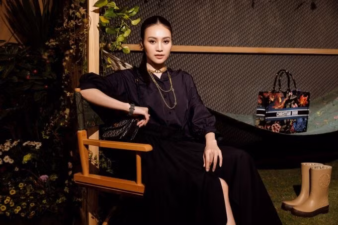 Lan Ngọc tại showroom Dior 