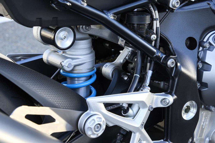 BMW Motorrad ra mắt M1000R 2023 mẫu siêu mô tô M thứ 2 ảnh 8 BMW Motorrad ra mắt M1000R 2023