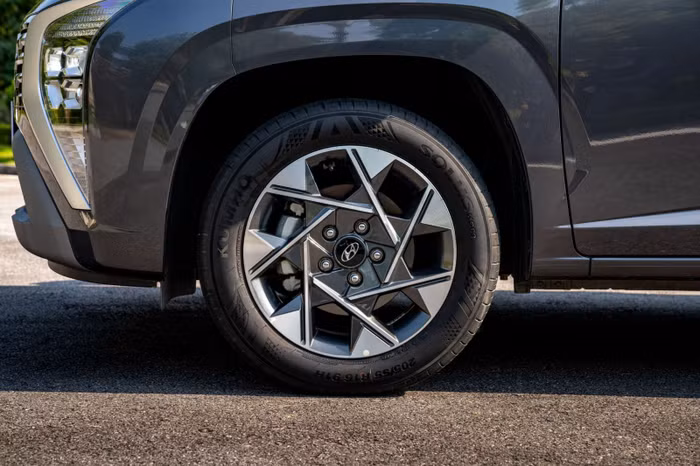 Xe Hyundai Stargazer giá rẻ