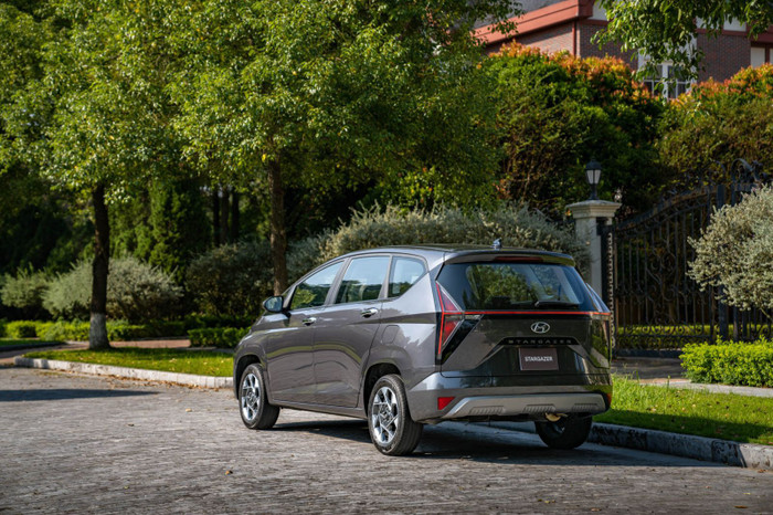 Xe Hyundai Stargazer giá rẻ
